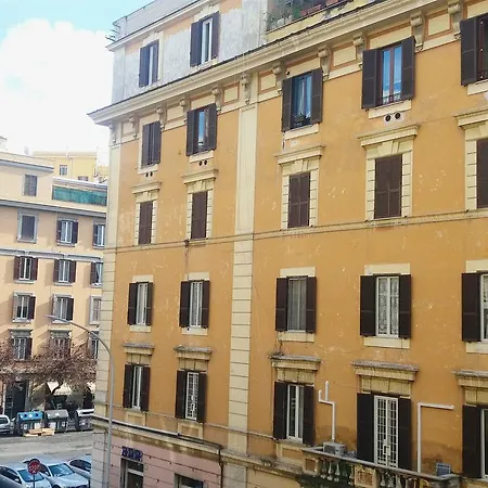 Sonny House Re Di Affittacamere *